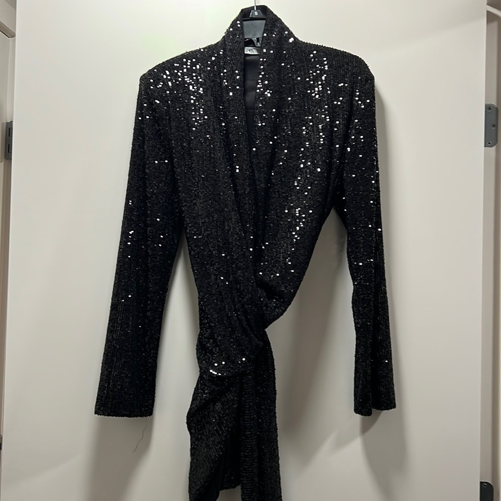 Short sequins dress